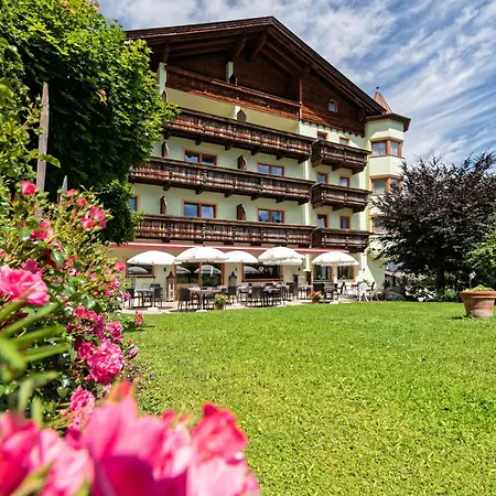 Posthaus Stubai&smart Hotel