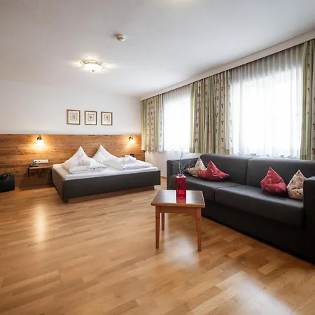 Posthaus Stubai&smart Hotel Fulpmes