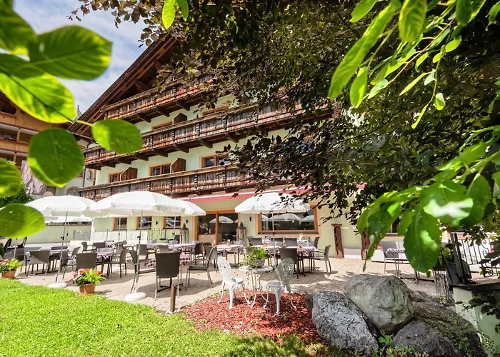 Hotel Posthaus Stubai&smart