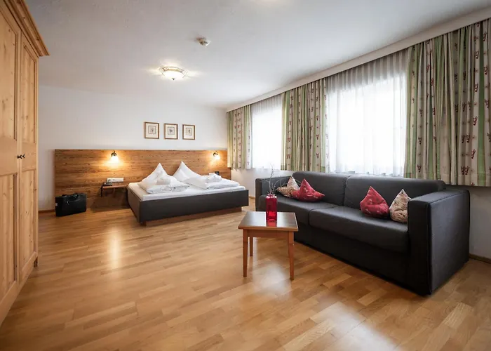 Posthaus Stubai&smart Hotell Fulpmes