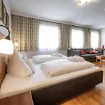 Posthaus Stubai&smart 3* 플메스