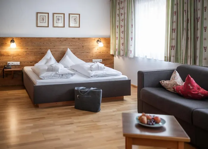 فندق Posthaus Stubai&smart 3*